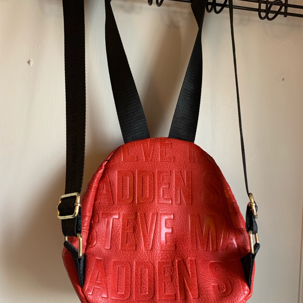 Steve Madden - Picture 3 of 4